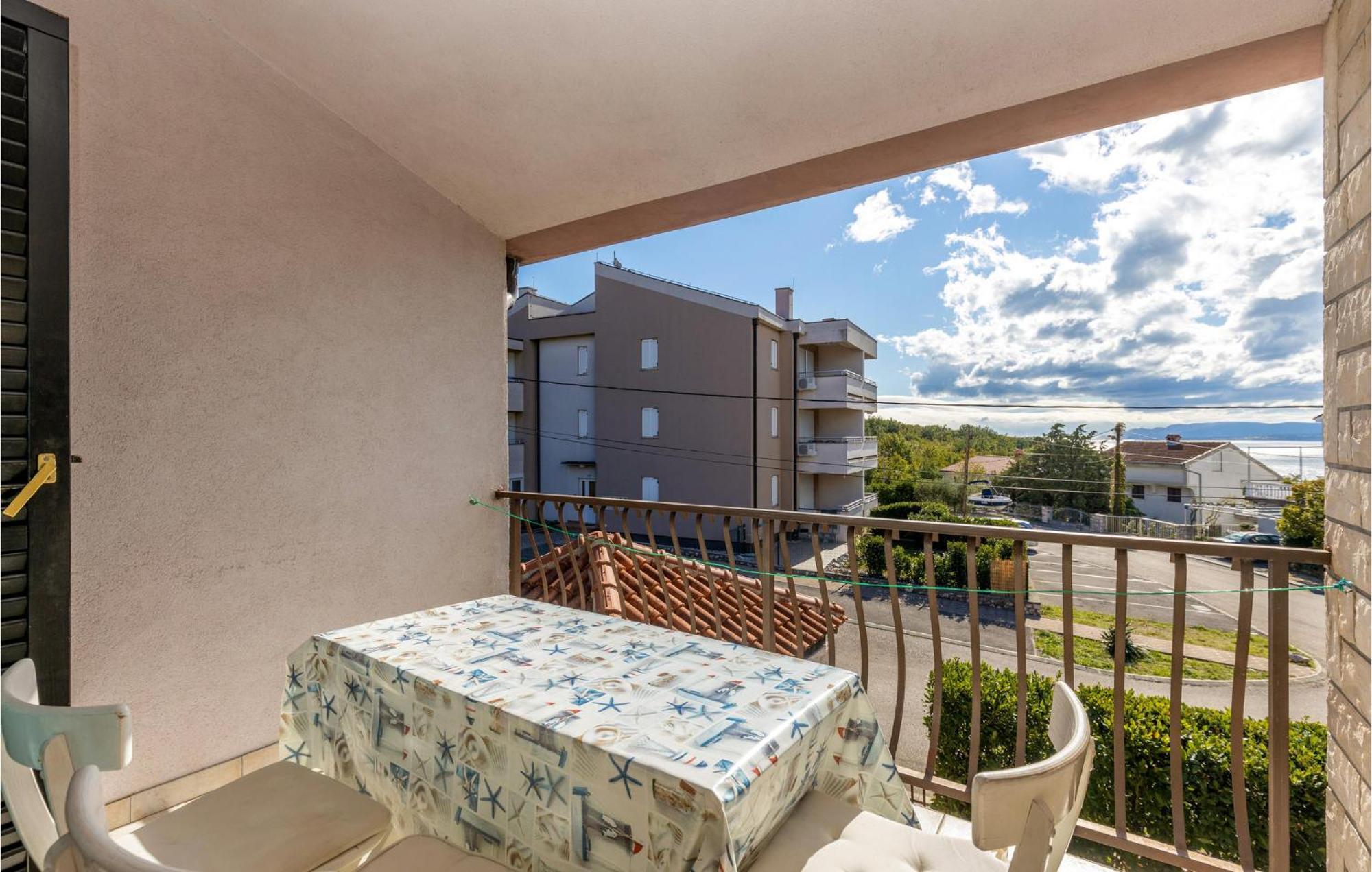 Nice Apartment In Jadranovo With Kitchen Exterior foto