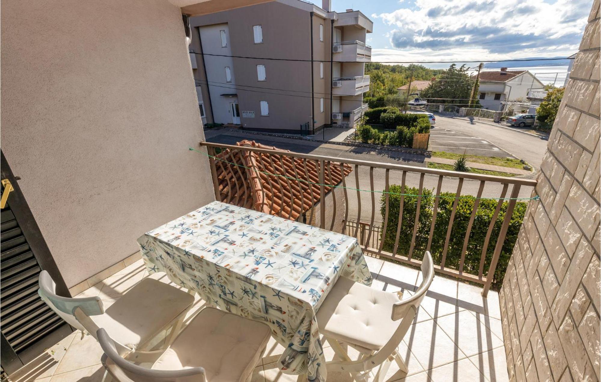 Nice Apartment In Jadranovo With Kitchen Exterior foto