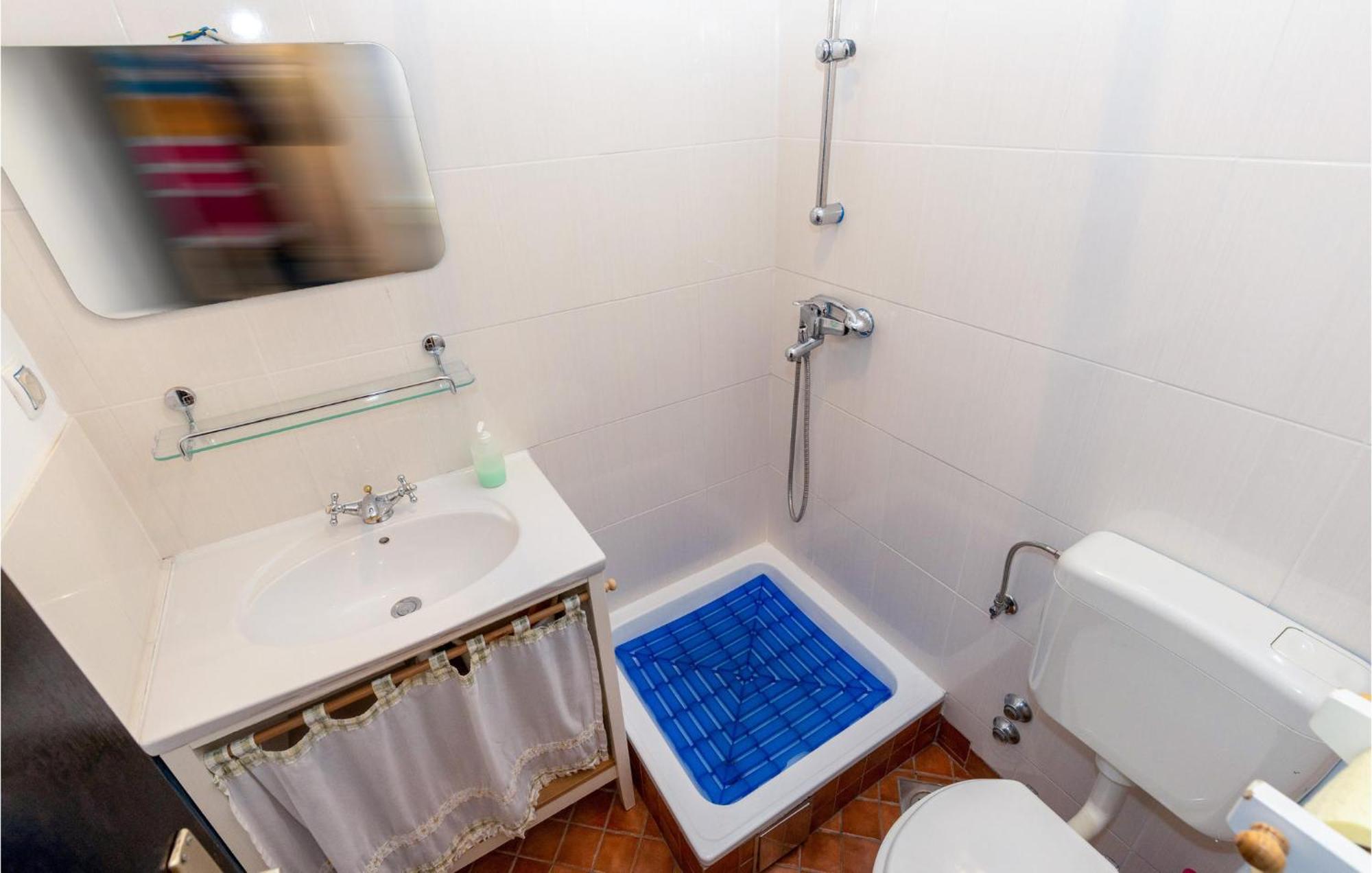 Nice Apartment In Jadranovo With Kitchen Exterior foto
